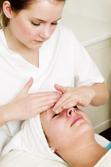 Obraz na płótnie Canvas facial massage