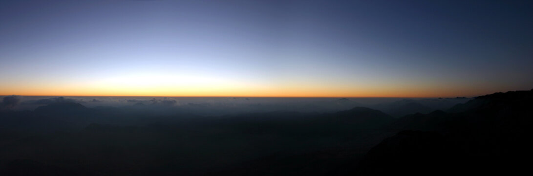 panoramique d'un levée de soleil