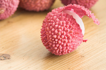 lychee to be peeled