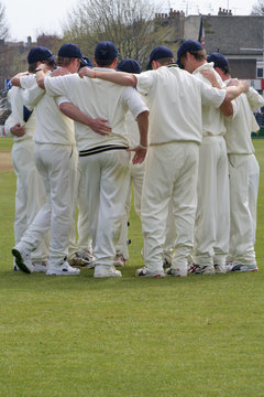 Cricket Huddle