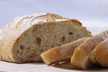 sliced white bread