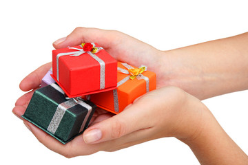 manos y regalos