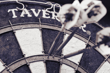 darts