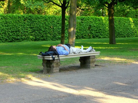 parkbankschl&auml;fer