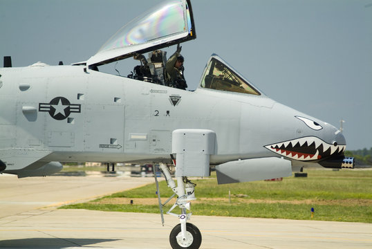 a-10 attack aircraft on runway