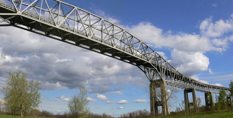 panoramic bridge