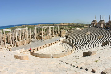 théâtre romain en ruine