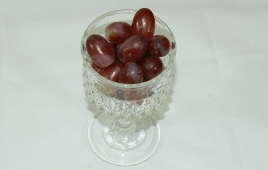 red grapes in crystal dish 3