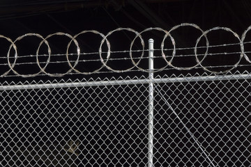 razor fence