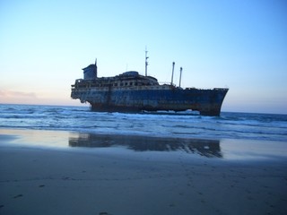 wrack an der k&uuml;ste