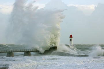 mer d&eacute;chain&eacute;e 2