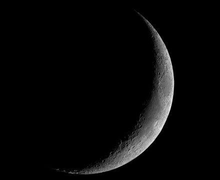 thin crescent moon