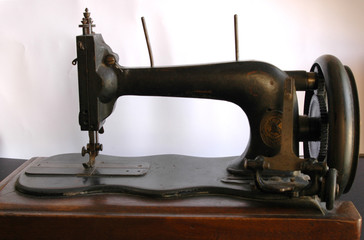 maquina de coser antigua