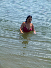 frau im meer
