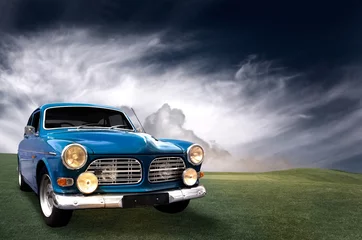 Poster blauwe oude auto © ikostudio