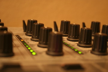 dj mixer