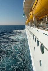 cruiseship detail