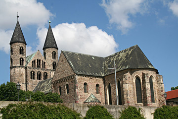 Fototapeta na wymiar Magdeburg - klasztor