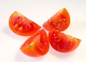 cutted tomato