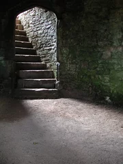 Papier Peint photo Château escalier dans la cave/donjon du château