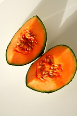 deux parts de melon