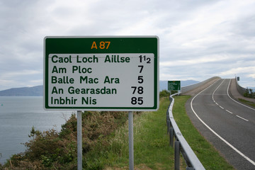 road sign beside skye bridge