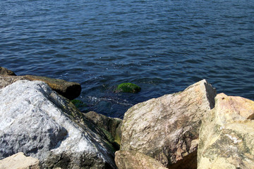 Fototapeta na wymiar rocks and the sea