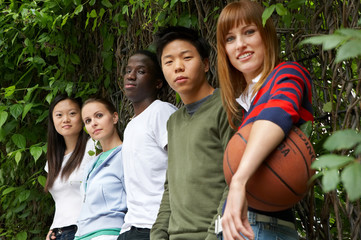 wanna play us