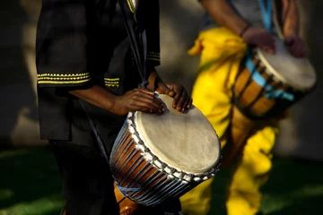 Tuinposter Afrikaanse drummer © Mark Atkins