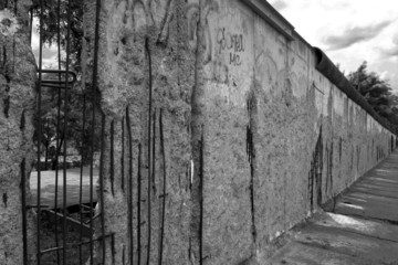 Fototapeta na wymiar mur berliński