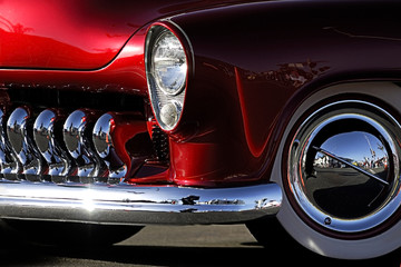 classic car: red & chrome fender shot