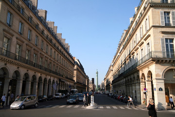Fototapeta na wymiar rue de Rivoli