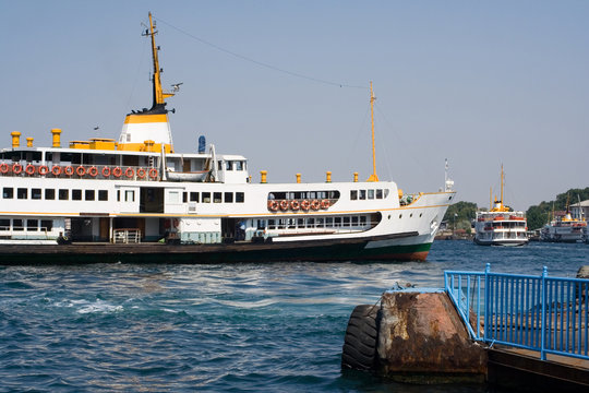 ferry istanbul