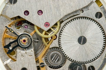 clock mechanics