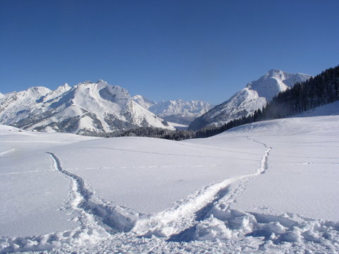 winter snow field moutain