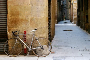 Keuken spatwand met foto bicycle in barcelona © Nessa Gnatoush