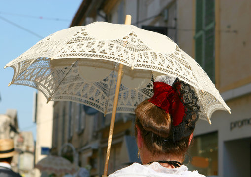 coiffure, coiffe et ombrelle