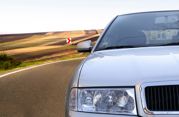 Obraz na płótnie Canvas samochód na autostradzie