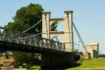 suspension bridge in waco 2 - 936395