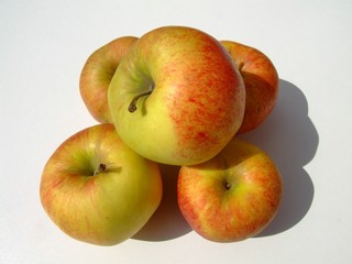 äpfel 2