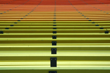 rang&eacute;es pleines de couleurs