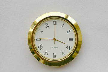 clock face - 3:45 / 15:45 (0345h / 1545h)