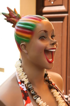 rire mannequin