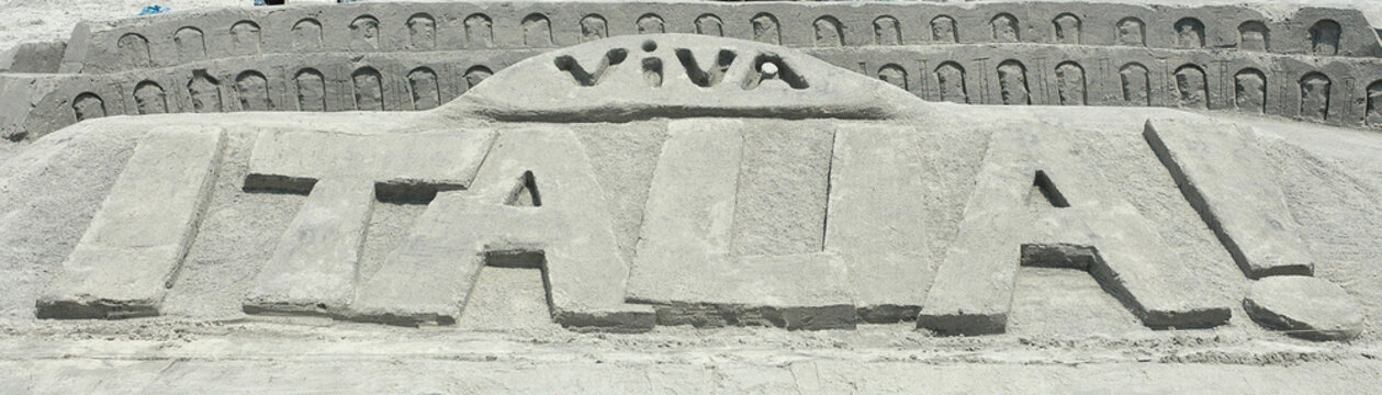 viva italia! sand sculpture
