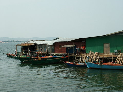 maisons de pecheurs, cambodge