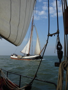 schiff ahoj