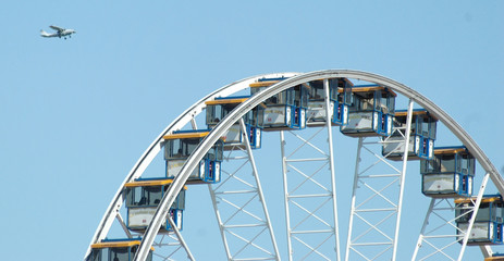 airplane & ferris wheel