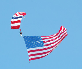 sky diver & american flag
