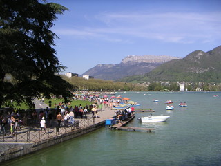 Fototapeta na wymiar jeziora Annecy
