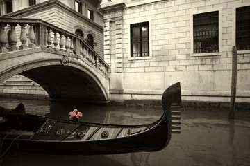 Foto op Canvas pink flowers and gondola © sumnersgraphicsinc